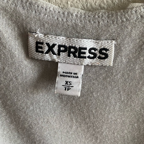 Express tank top - Picture 3 of 3